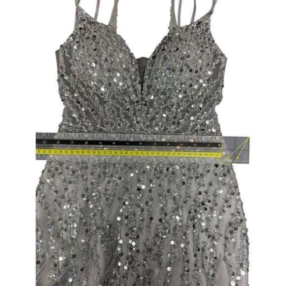 Gianni Bini GB Silver Sequin Feather Cocktail Dress Illusion V Neck - Picture 12 of 15